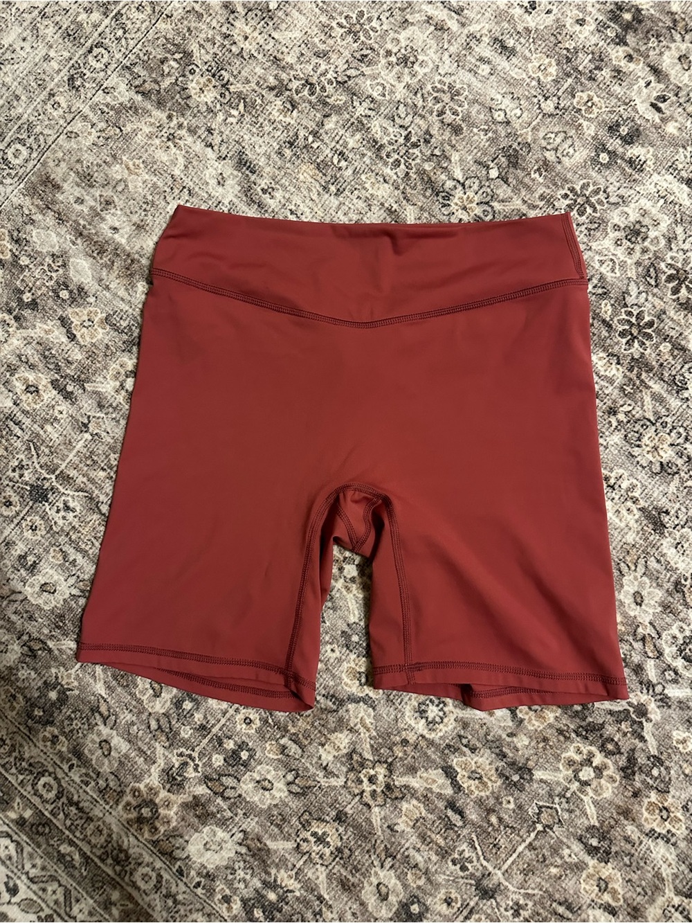 Women’s L High-Waist Bike Shorts in Brick Red